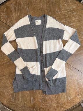 Abercrombie and Fitch Striped Gray and Cream V-Neck Button Cardigan Sweater